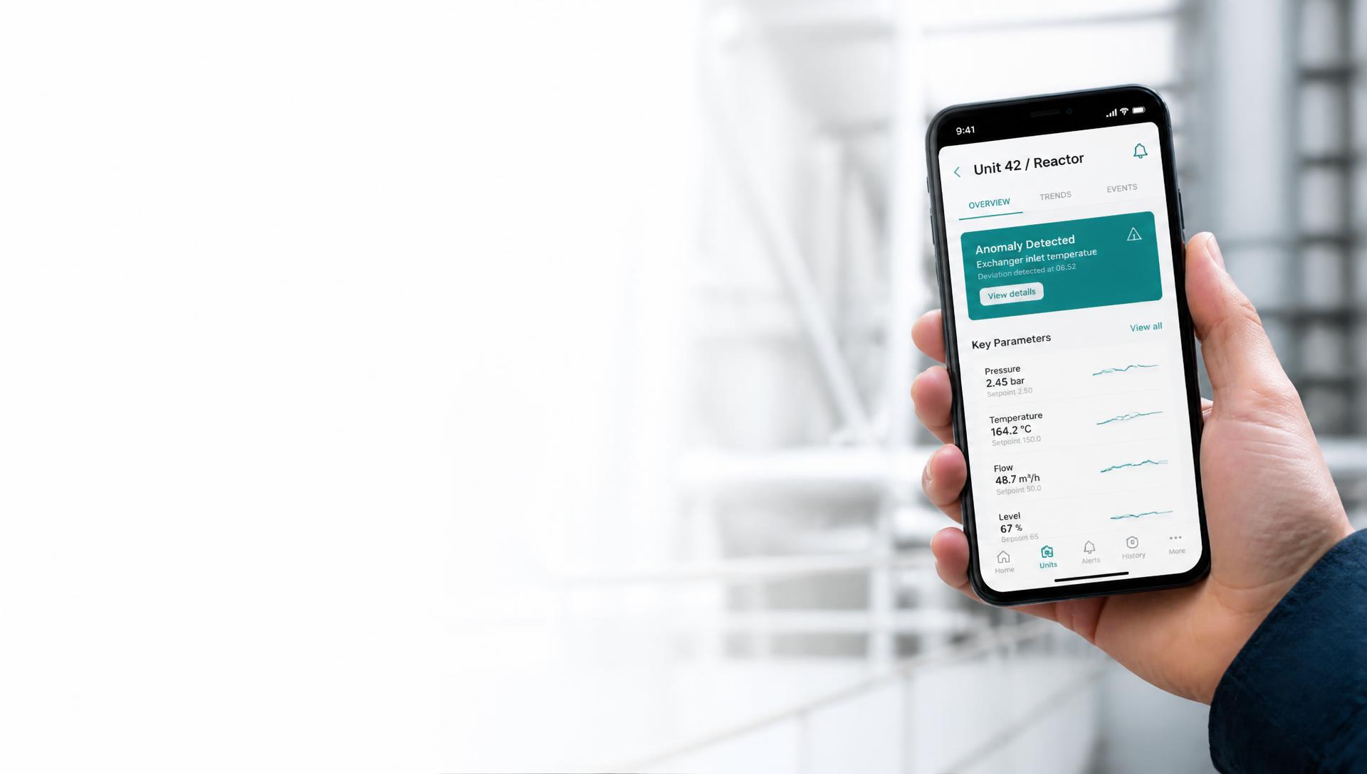 Prozessdaten und KI-Anomaliemeldung auf einem mobilen Endgerät